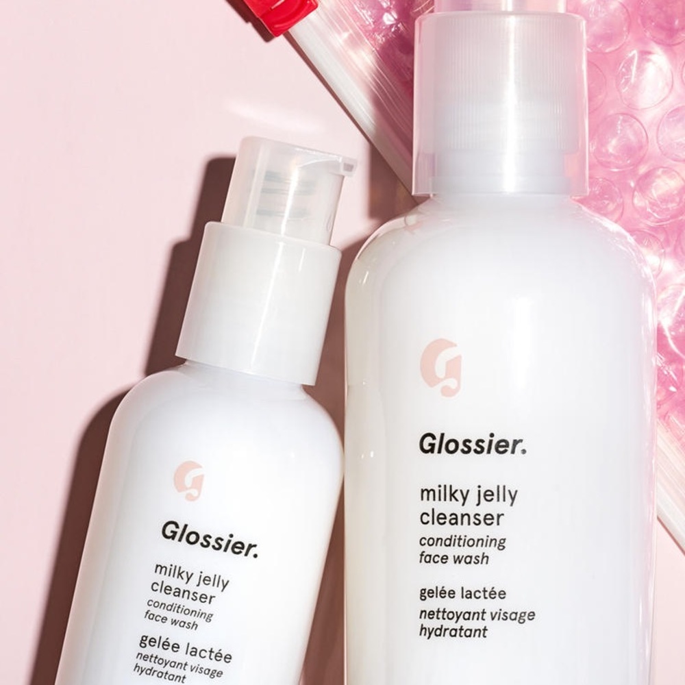 ☁️ Glossier Full-Size Milky Jelly Cleanser 🍒